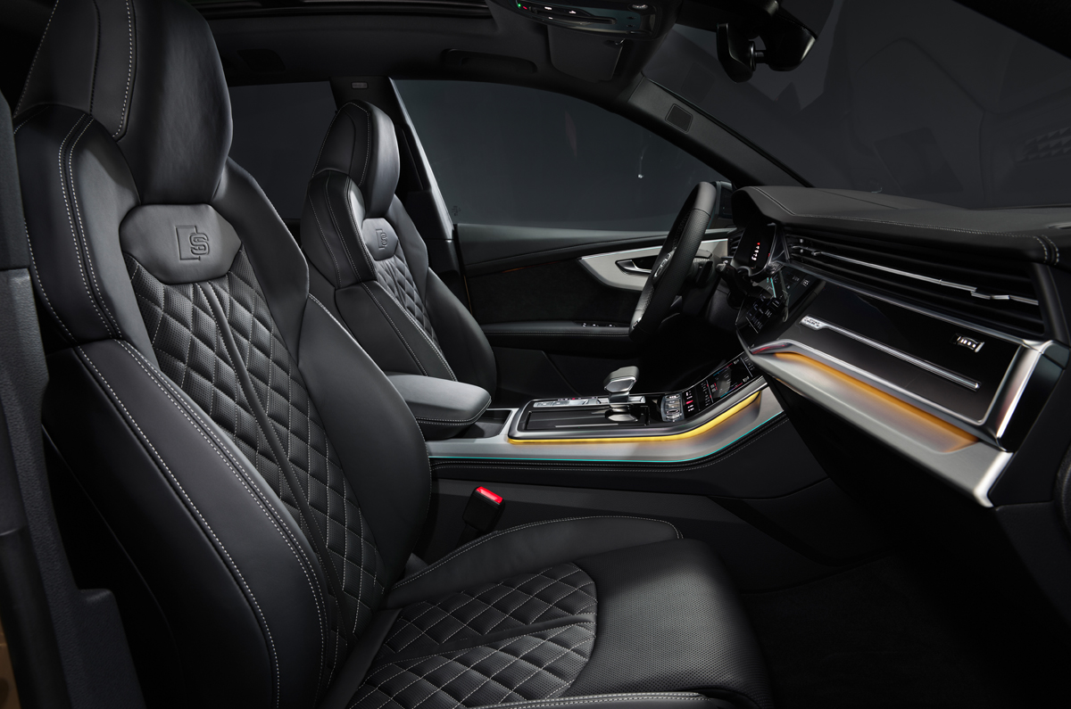 Audi Q8 facelift interior